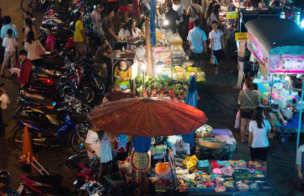 attraction-Chiang-Mai-Night-Bazaar-1.jpg