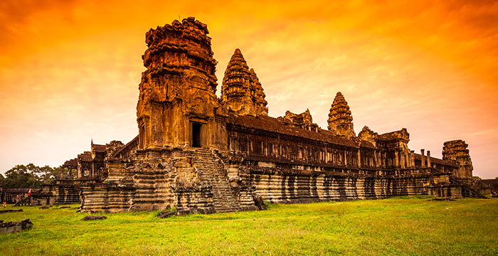 13-Day Cambodia and Vietnam Tour With Toum Tiou Cruise